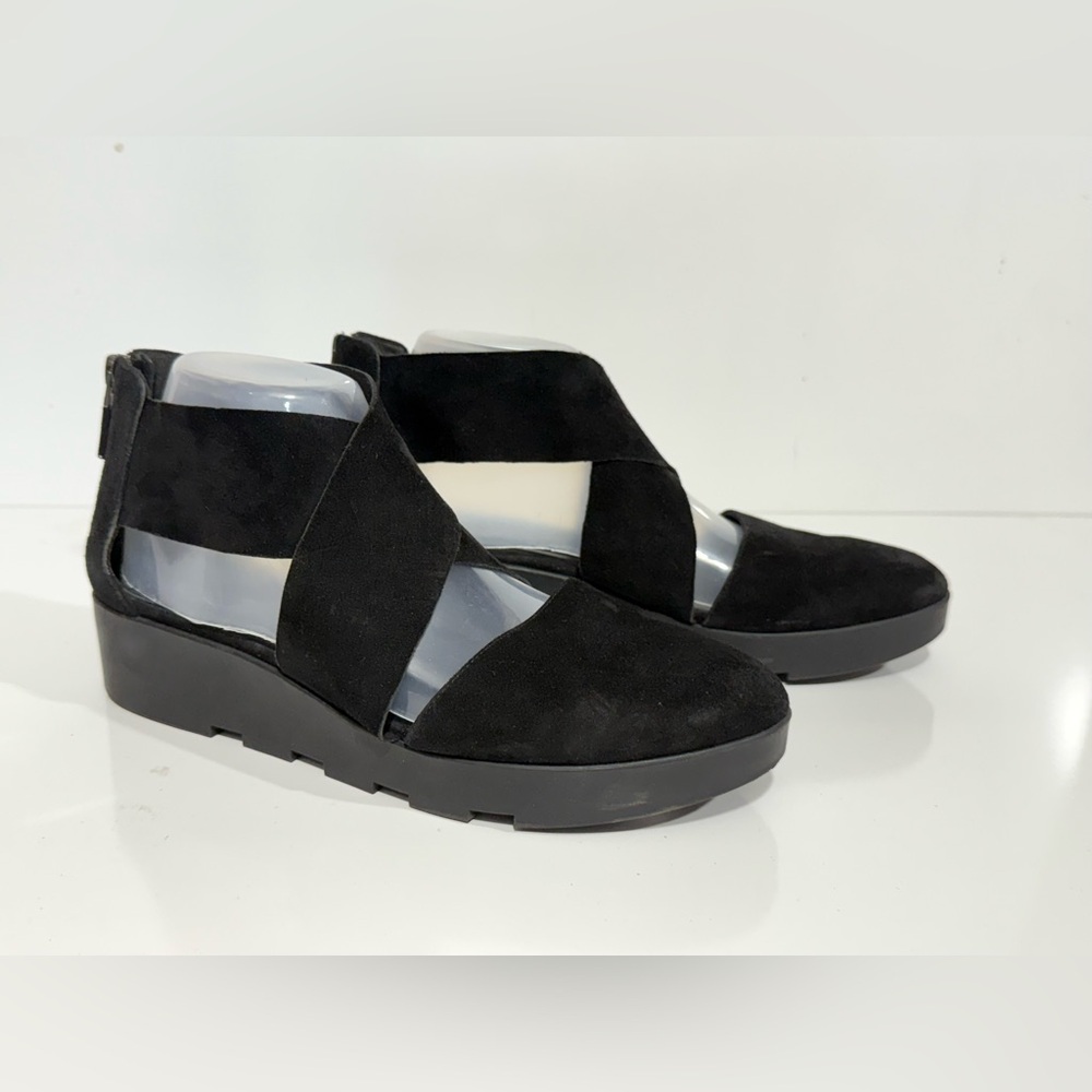 EILEEN FISHER  Black cross strap closed toe sandal size 8 - Picture 3 of 8